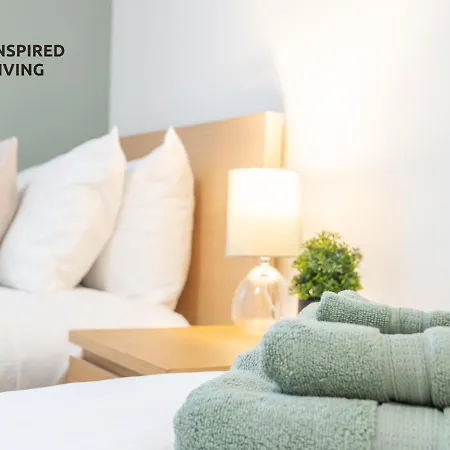 Апартаменты Stylish & Modern 2 Bed 2 Bath With Free Parking Лидс