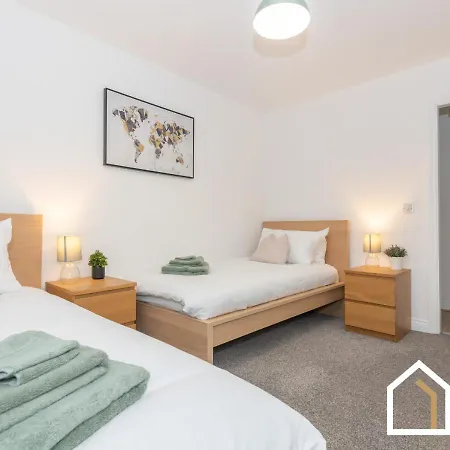 Stylish & Modern 2 Bed 2 Bath With Free Parking * Лидс