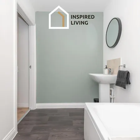 Апартаменты Stylish & Modern 2 Bed 2 Bath With Free Parking Лидс