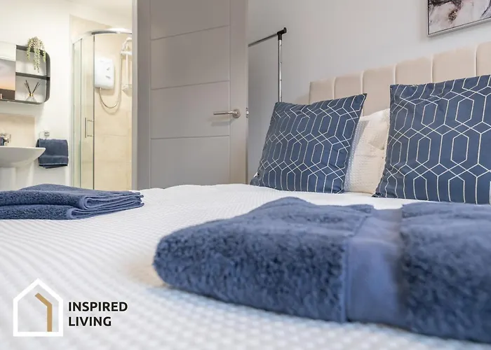 Stylish & Modern 2 Bed 2 Bath With Free Parking * Leeds (West Yorkshire)