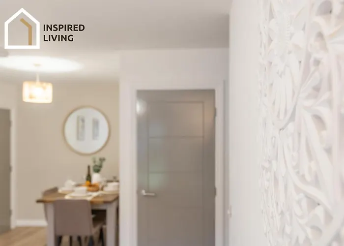 Apartament Stylish & Modern 2 Bed 2 Bath With Free Parking Leeds (West Yorkshire)