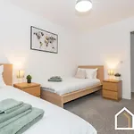 Stylish & Modern 2 Bed 2 Bath With Free Parking * Leeds (West Yorkshire)