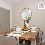 Apartment Stylish & Modern 2 Bed 2 Bath With Free Parking
