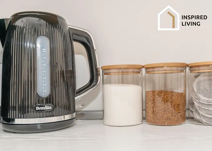 Stylish & Modern 2 Bed 2 Bath With Free Parking Apartman