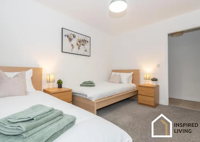 Stylish & Modern 2 Bed 2 Bath With Free Parking * Leeds